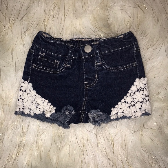 Okie Dokie lace accent jean shorts | size 3 M - Picture 1 of 6